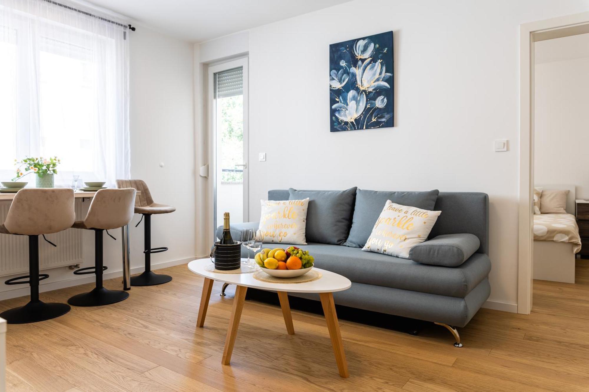 Ninas Apartman ซาเกร็บ ภายนอก รูปภาพ