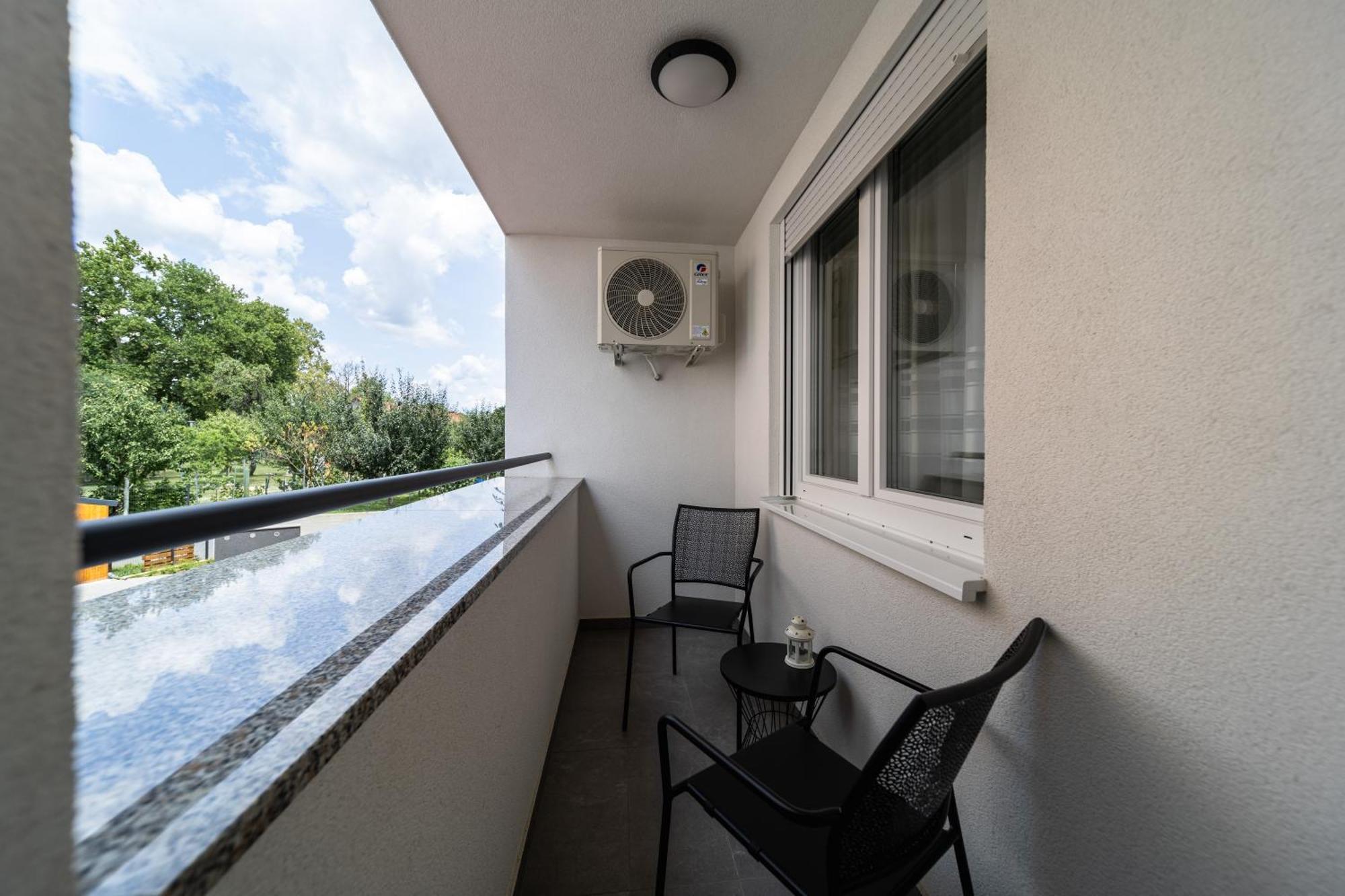 Ninas Apartman ซาเกร็บ ภายนอก รูปภาพ